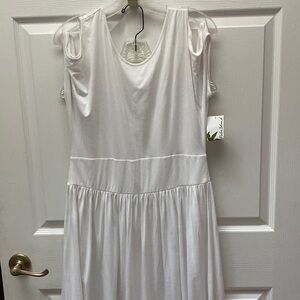 Y womens Palm Island casual solid white stretch dress size L.   NWT
